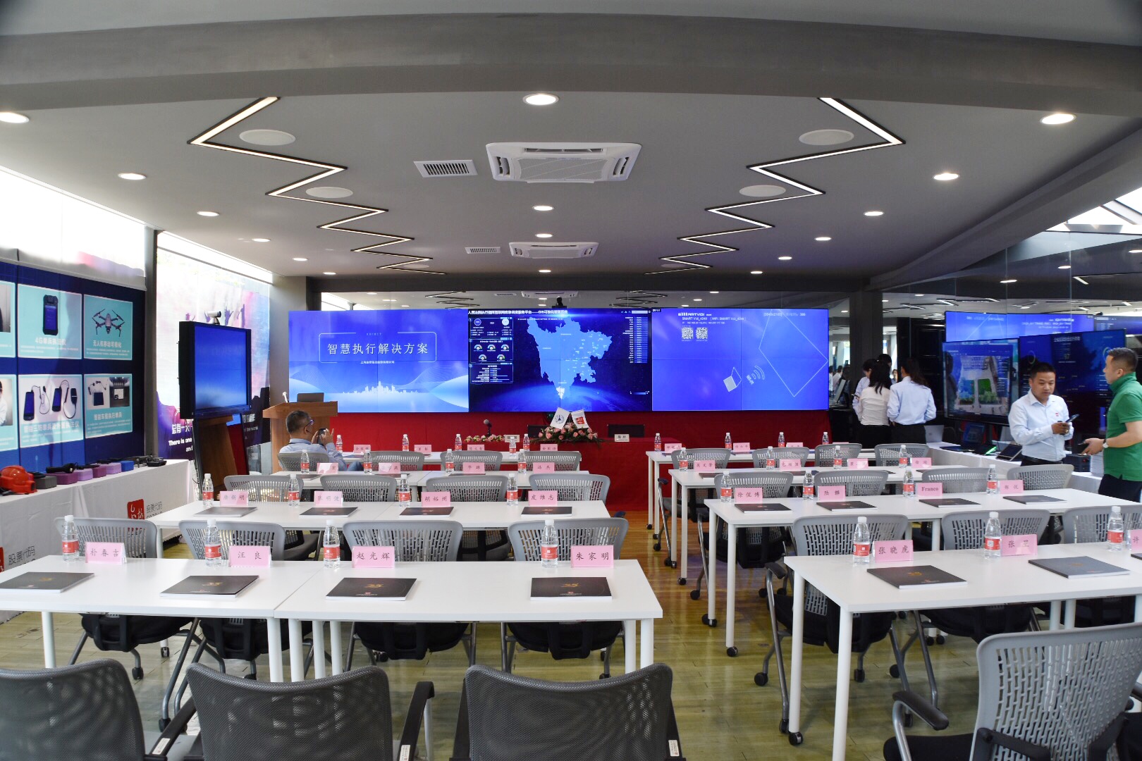 1559100068914027378.jpg 1559100068914027378.jpg